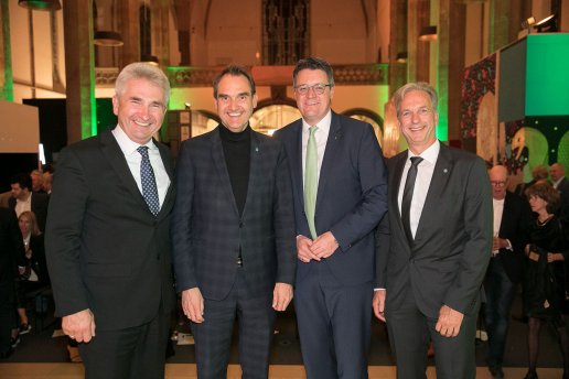 Minister Prof. Dr. Andreas Pinkwart, CEO Dr. Oliver Grün, City Councilor Dr. Tim Grüttemeier and COO Dirk Hönscheid at the 30th anniversary of the GRÜN Software Inc.