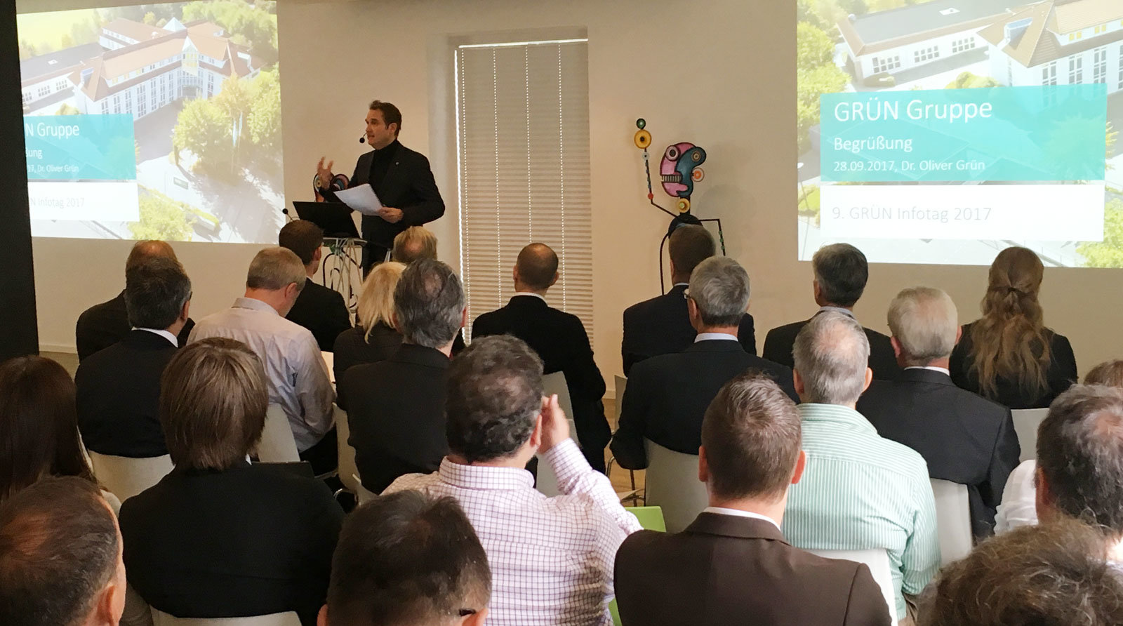 Oliver Grün welcomes the participants of the 9. GRÜN Info days in the Innovation Center of GRÜN Software Inc.