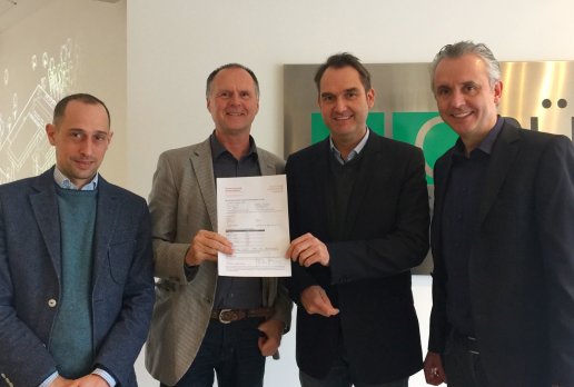 from left to right Patrick Heincker, Managing Director giftGRÜN, Arne Peper, Managing Director of the German Fundraising Association, Dr. Oliver Grün, Board GRÜN Software AG and Joachim Sina, Head of Fundraising GRÜN Group of companies when submitting the membership application.