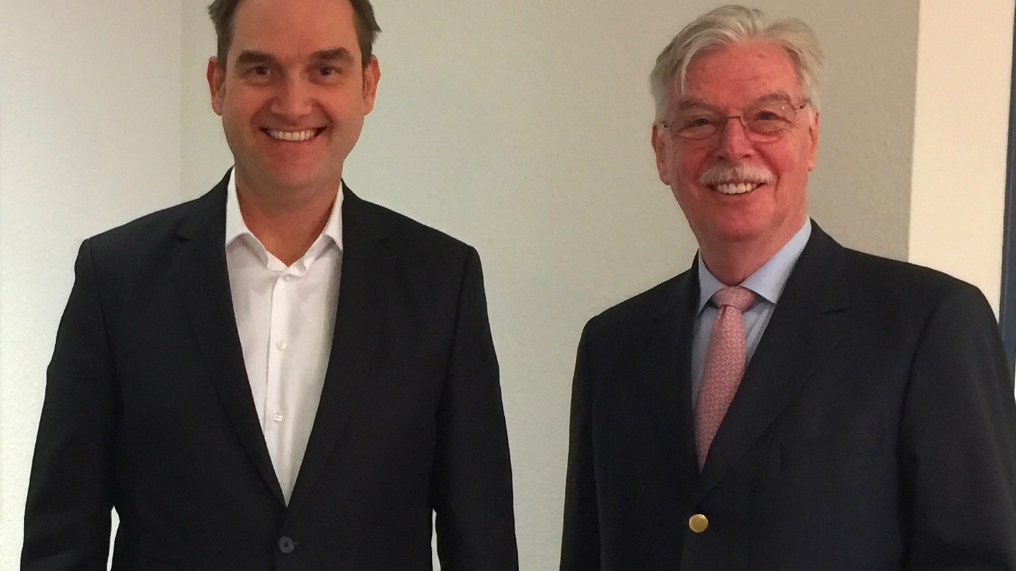 Die beiden Geschäftsführer der VVWB Gruppe: Dr. Oliver Grün (links) und Dieter Philipp (rechts).