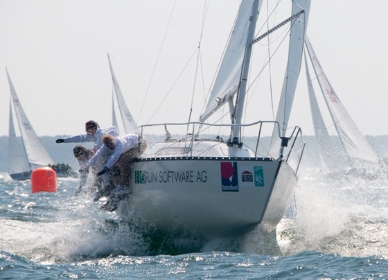 GRÜN weitet Segelsport-Engagement aus GRÜN Sailing Team beim Segeln 2014