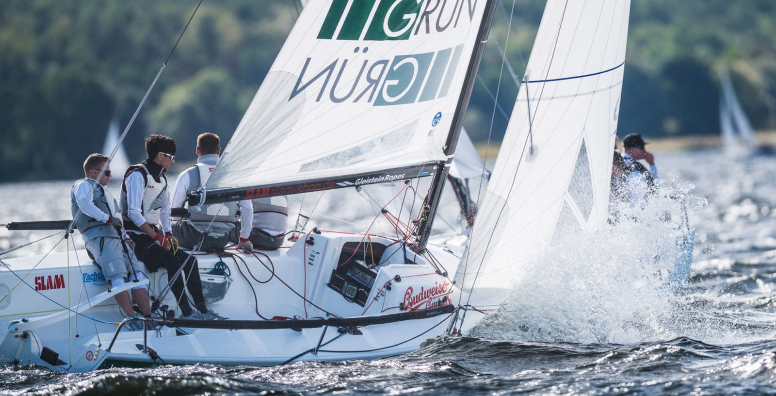 Team GRÜN Software in sailing class J70 in 2016.