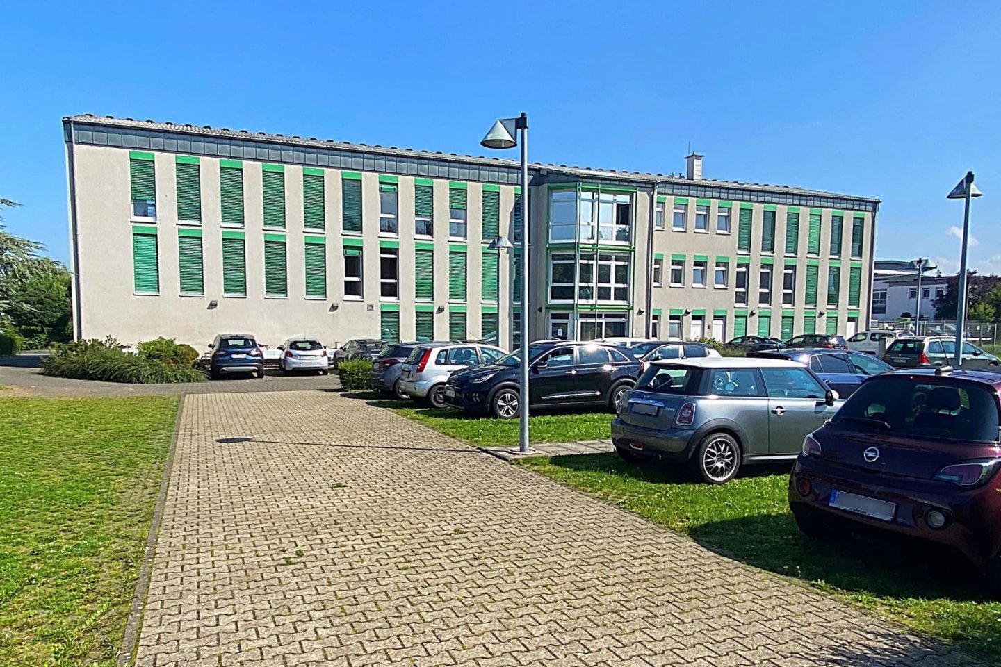Kombiniertes Büro und Rechenzentrum der GRÜN raw in Kreuzau.