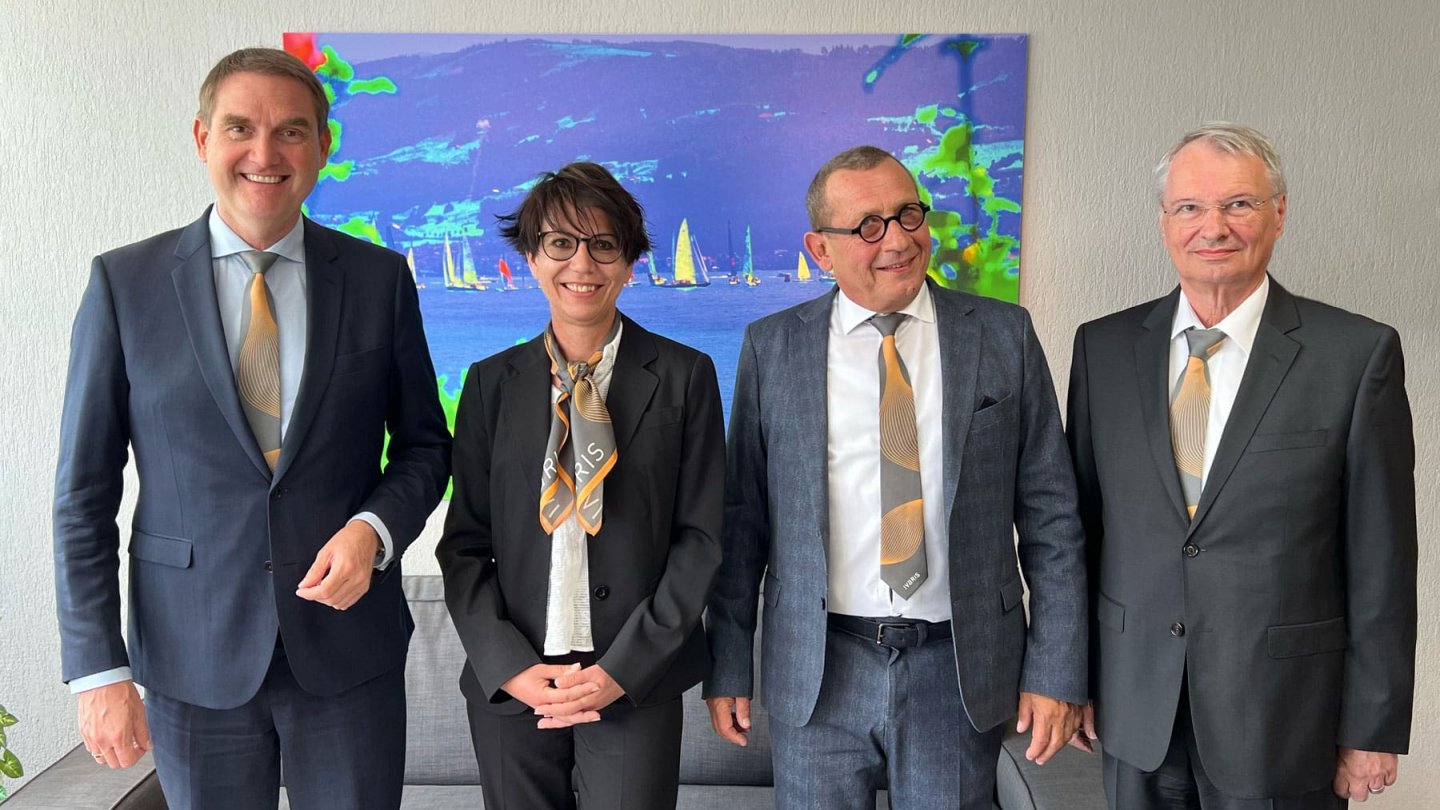 Gemeinsam für eine starke Zukunft von Ivaris (v.l.n.r.): Dr. Oliver Grün, Heike Hochstrasser, Jean-Pierre Kousz und Alexander Kutsch.