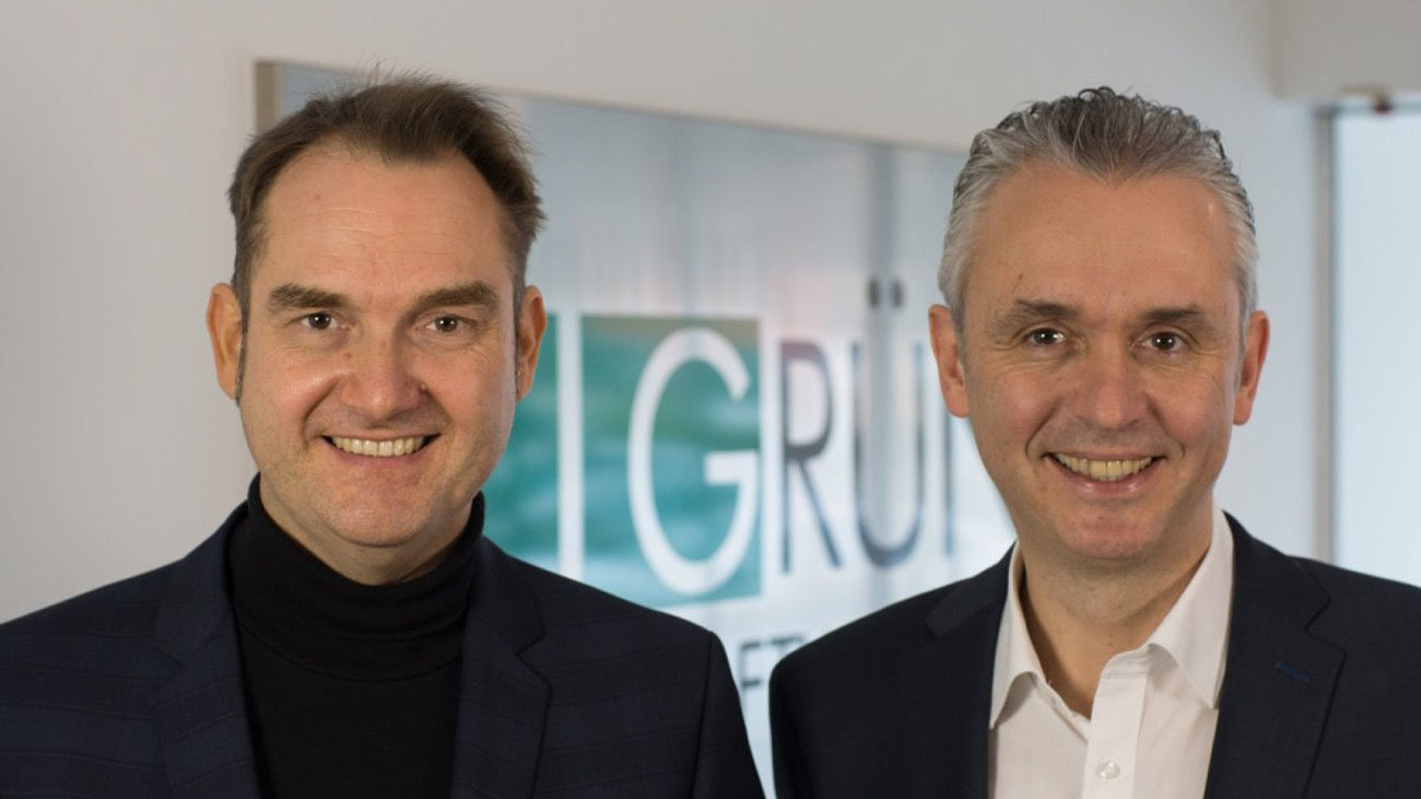 Dr. Oliver Grün (links), Vorstand und CEO der GRÜN Software AG, freut sich, mit Joachim Sina (rechts) einen Fundraising-Experten in der GRÜN-Gruppe begrüßen zu dürfen.