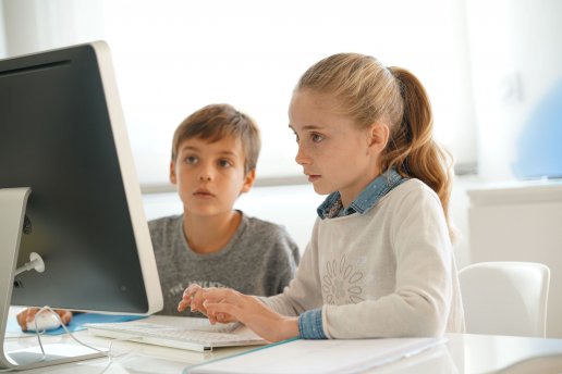 Die GRÜN Software AG unterstützt eine Online-Petition für Informatik als Pflichtfach an Schulen in NRW.